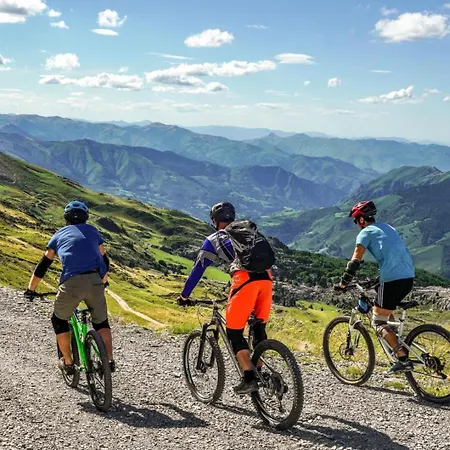 Vue Sur Les Pistes La Pierre Saint Martin